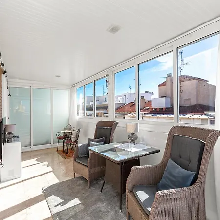 Penthouse Almudena דירה *